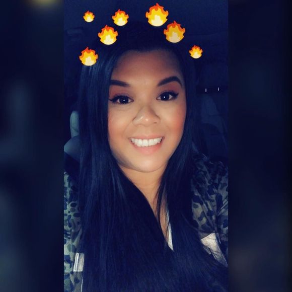 Meet your Posher, Christy - Picture 1 of 1